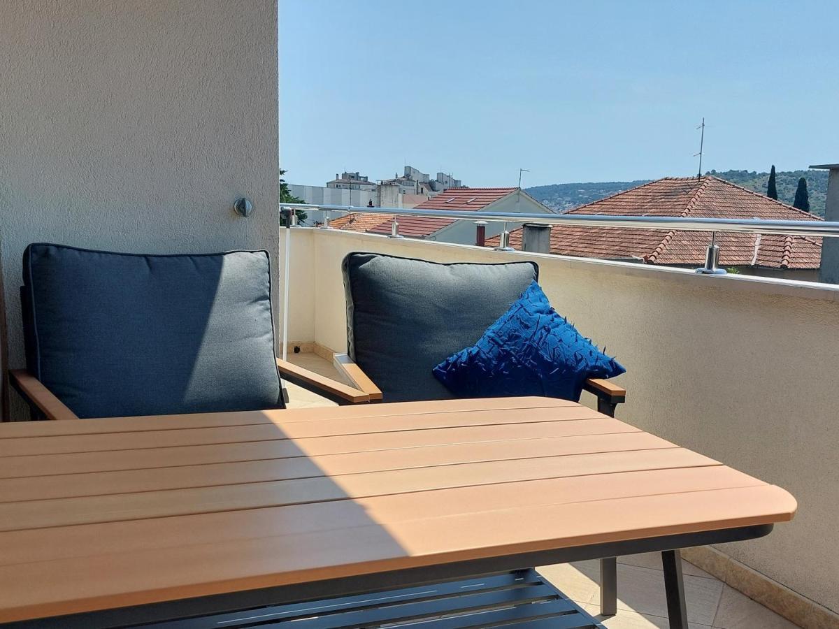Mislav Apartment Trogir Exterior photo