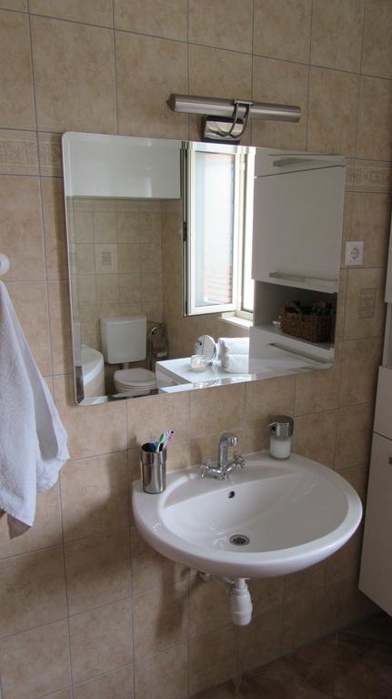Mislav Apartment Trogir Exterior photo
