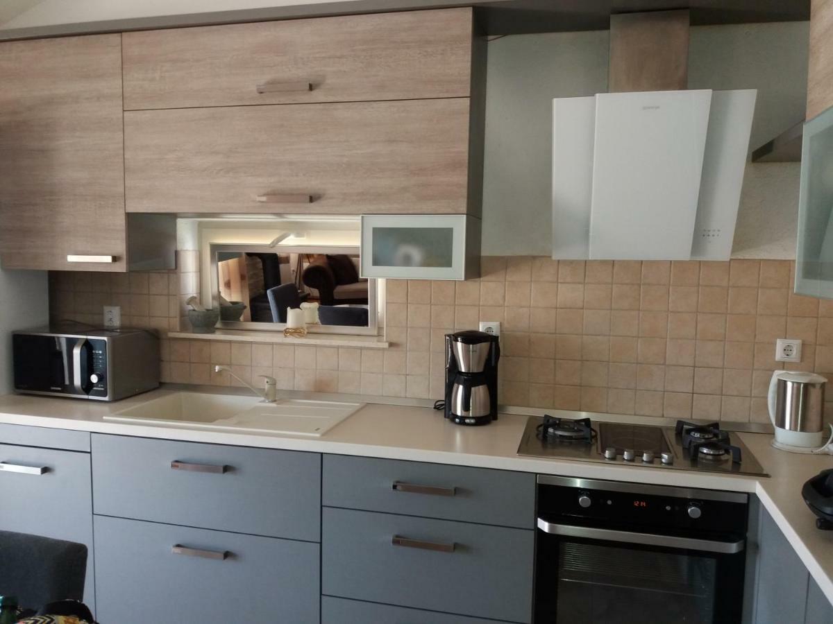 Mislav Apartment Trogir Exterior photo